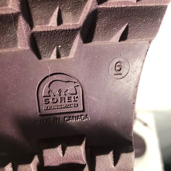 Girls Purple Winter Boots. Sorel. Size 6. - Picture 3 of 3